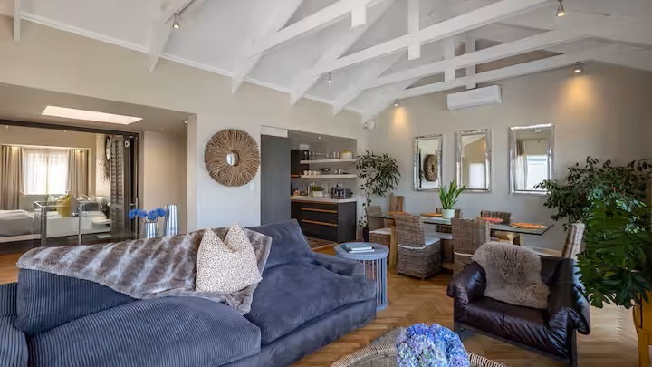 To Let 1 Bedroom Property for Rent in Thesen Islands Western Cape